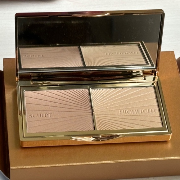 New Charlotte Tilbury Mini Filmstar Bronze & Glow w/ Brush - Picture 2 of 2